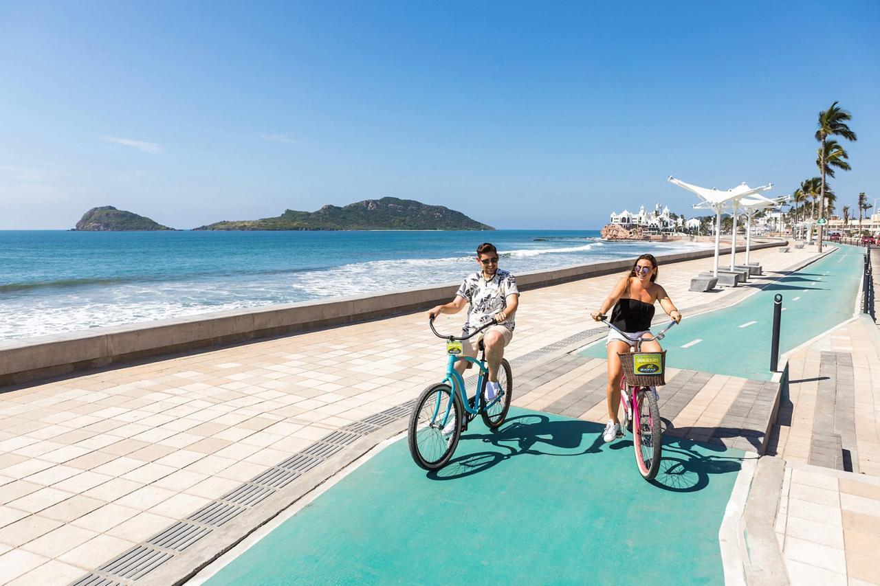 gallery/bicicleta malecon 3